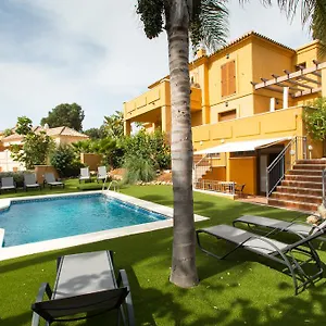 Lomas De Hébergement de vacances Marbellac